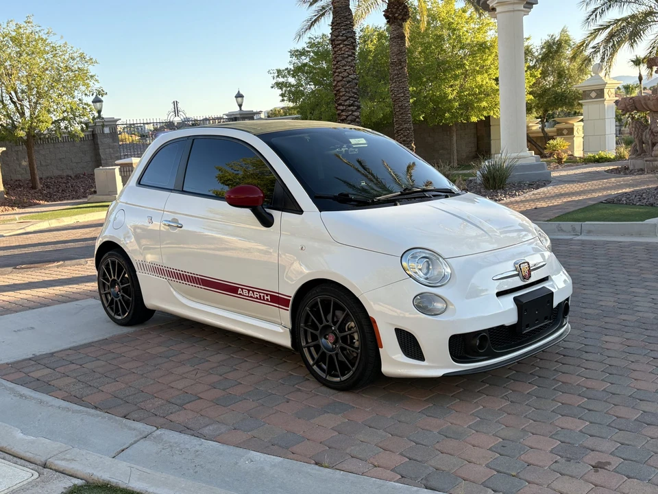2013 Fiat Abarth 500 - Image 27 of 31