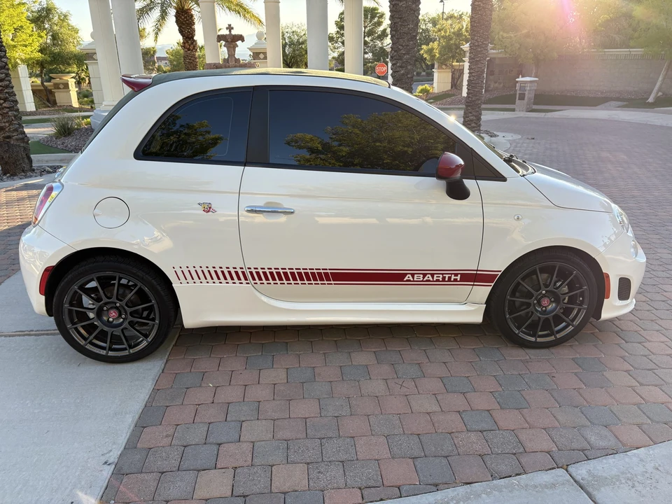 2013 Fiat Abarth 500 - Image 22 of 31