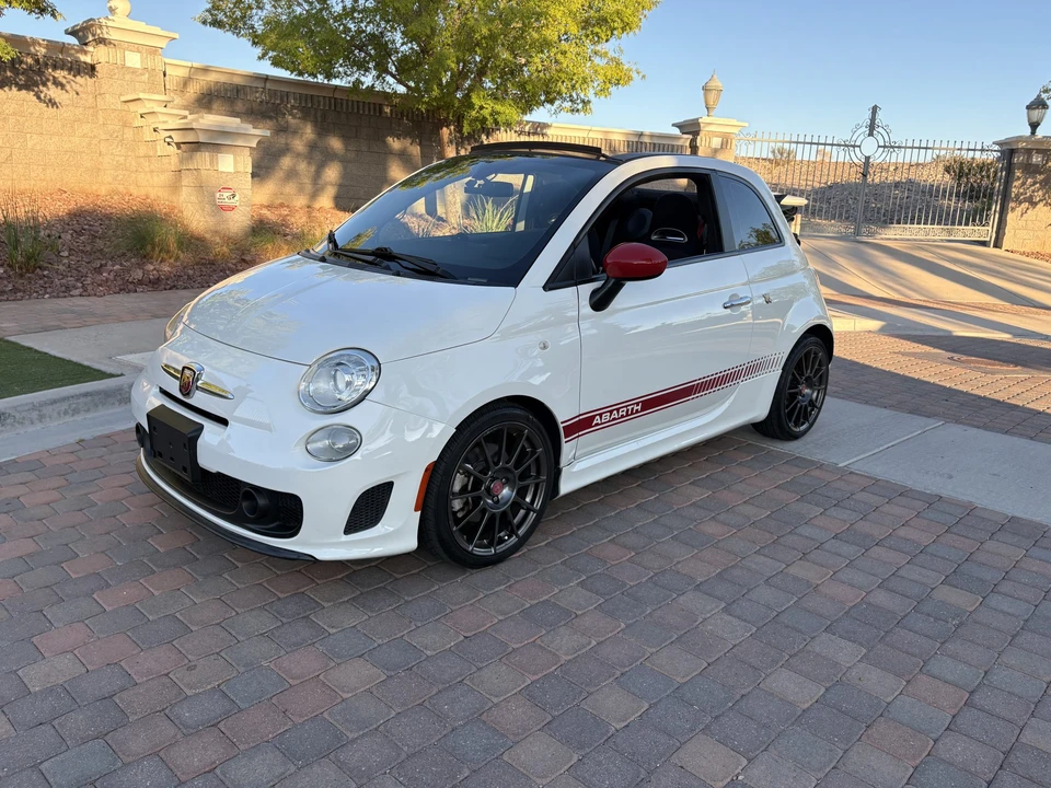 2013 Fiat Abarth 500 - Image 3 of 31