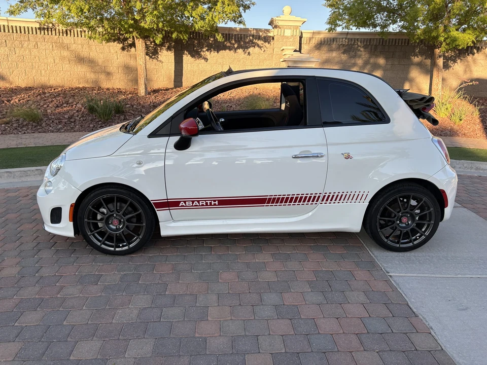 2013 Fiat Abarth 500 - Image 7 of 31