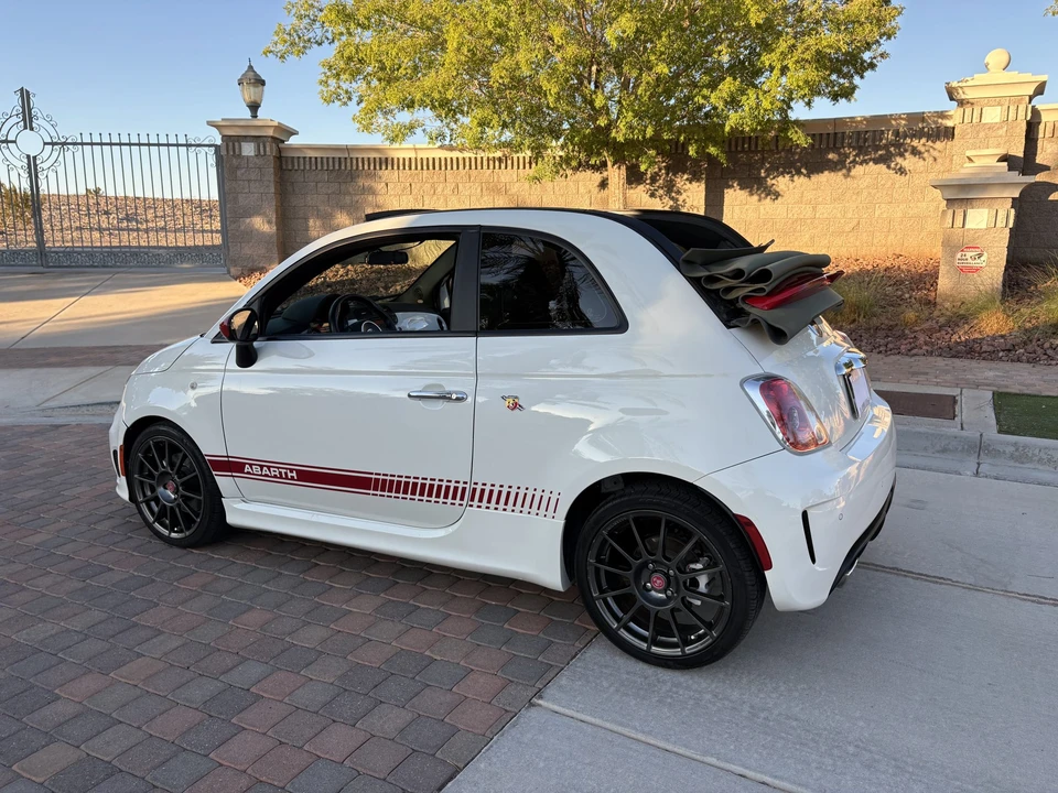 2013 Fiat Abarth 500 - Image 9 of 31