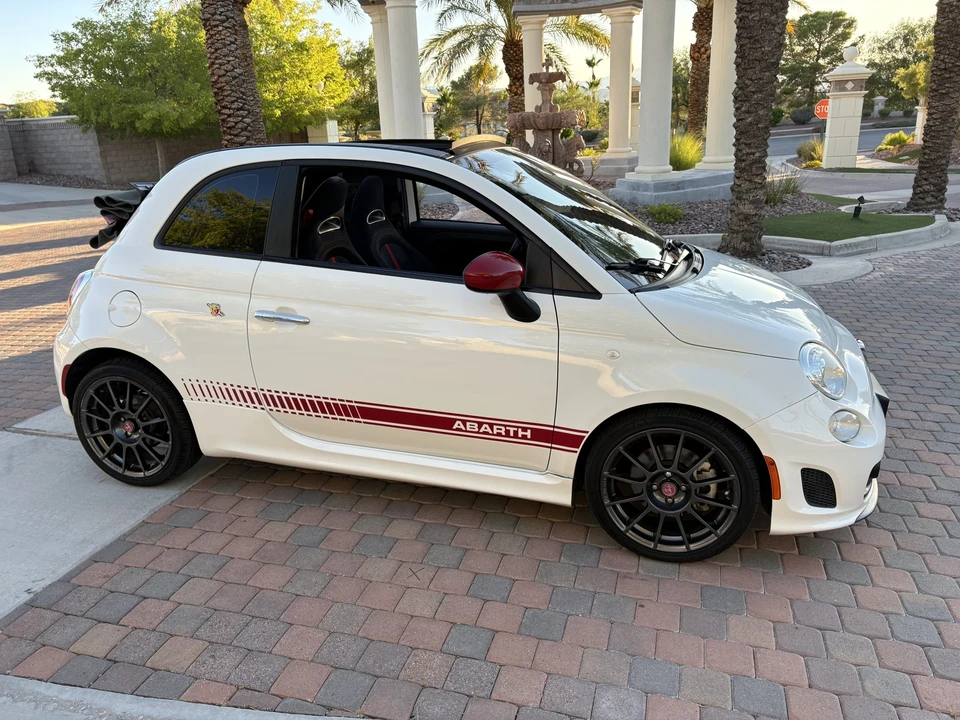 2013 Fiat Abarth 500 - Image 23 of 31