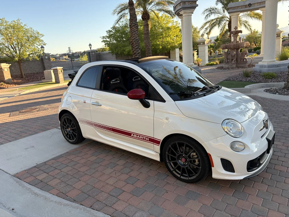 2013 Fiat Abarth 500 - Image 24 of 31