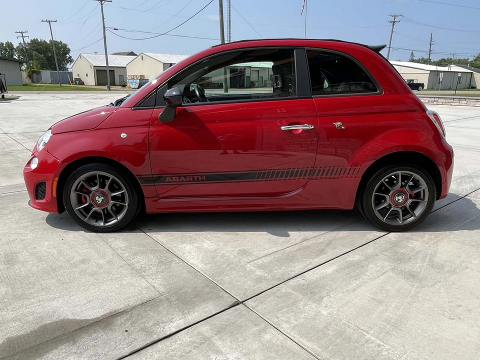 2013 Fiat Abarth 500 - Image 9 of 31