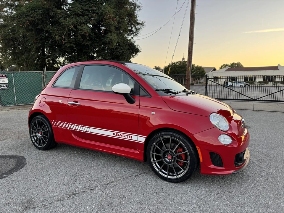 2013 Fiat Abarth 500 - Image 9 of 31