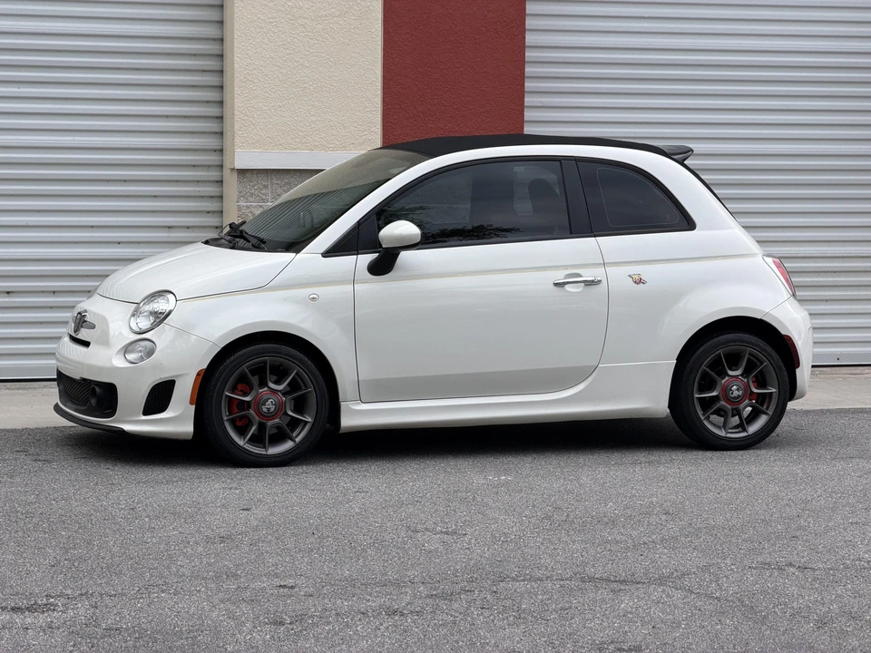 2013 Fiat Abarth 500 - Image 2 of 31
