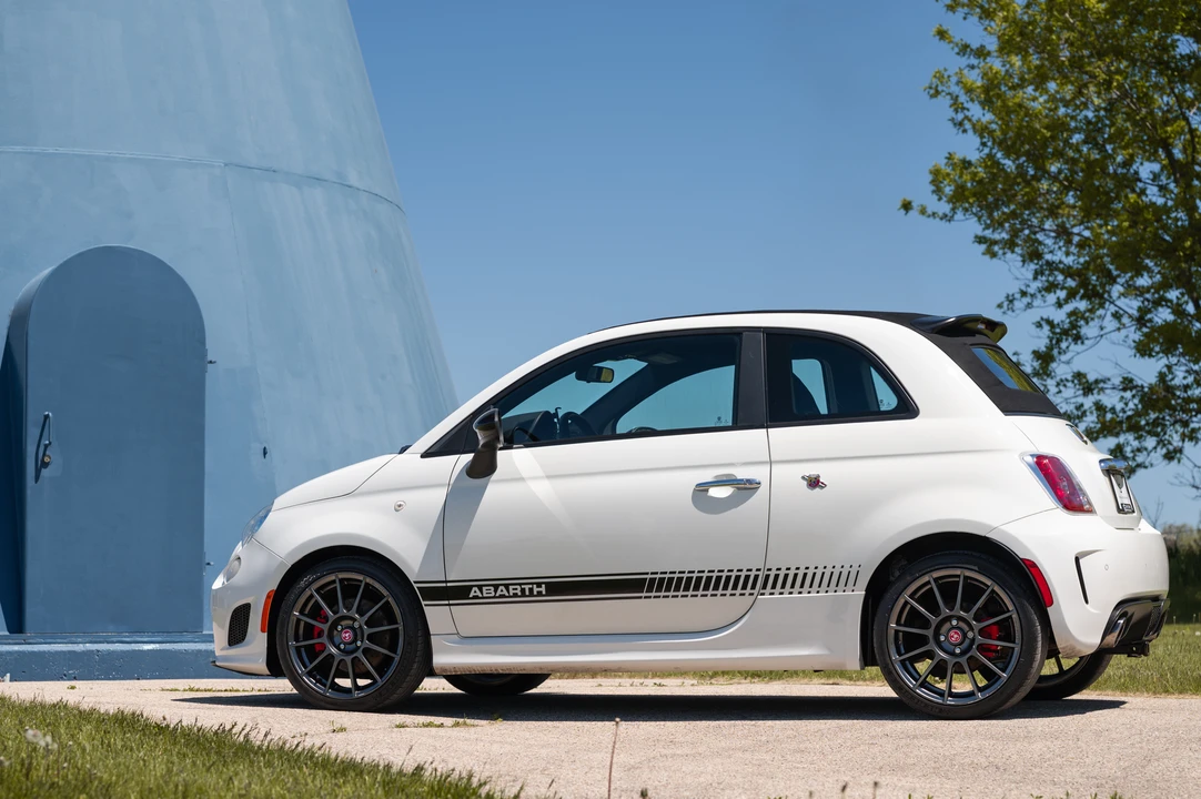 2013 Fiat Abarth 500 - Image 15 of 31