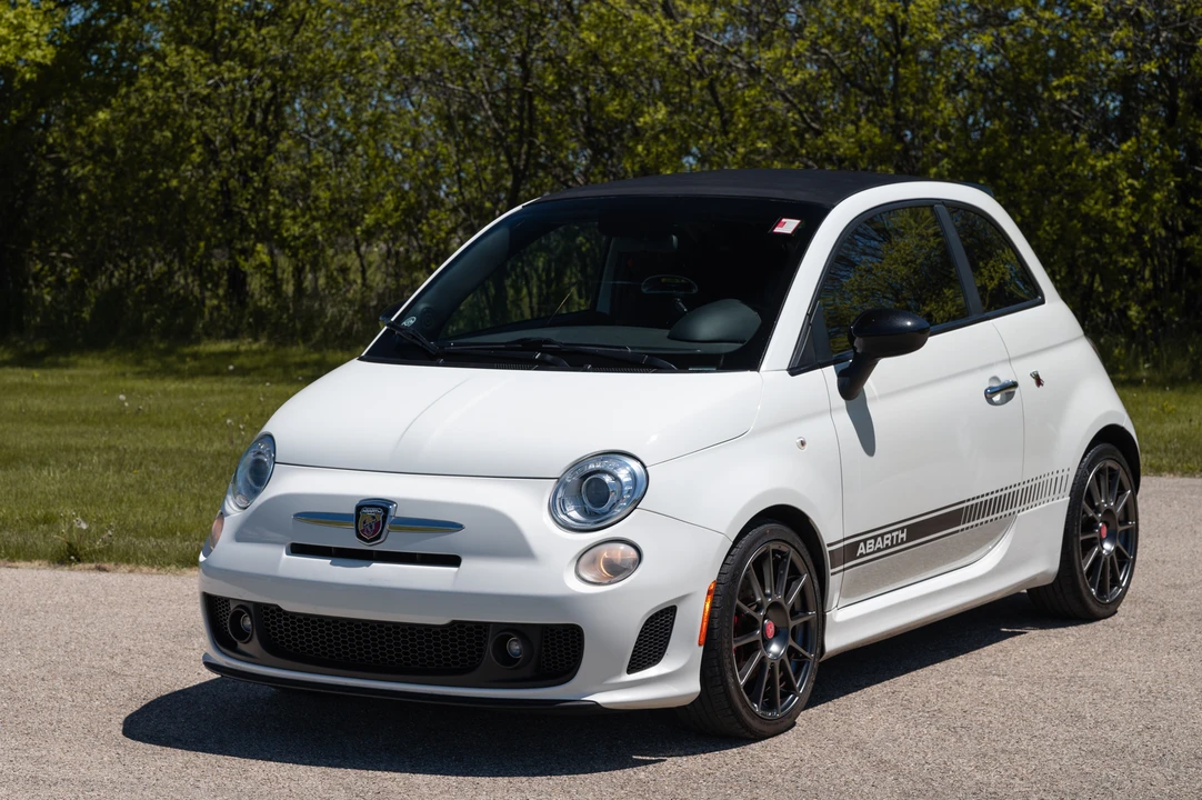 2013 Fiat Abarth 500 - Image 10 of 31
