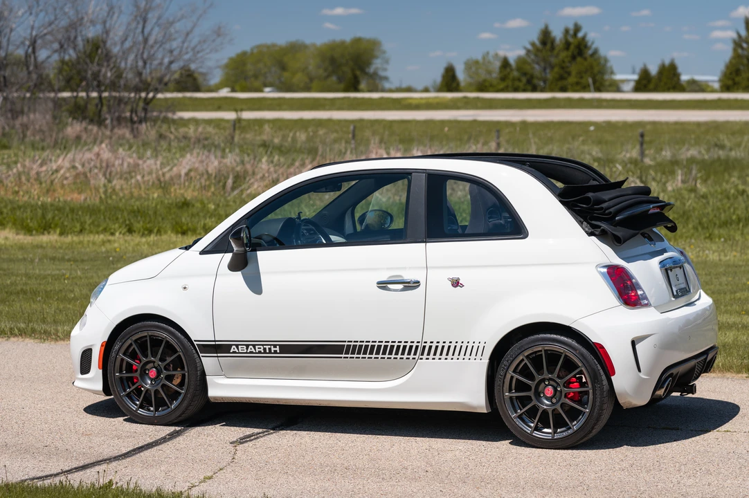 2013 Fiat Abarth 500 - Image 5 of 31