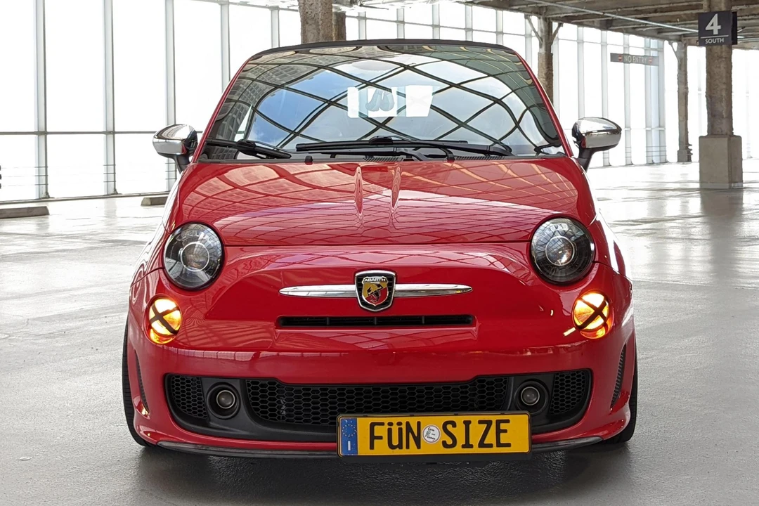 2013 Fiat Abarth 500 - Image 2 of 31