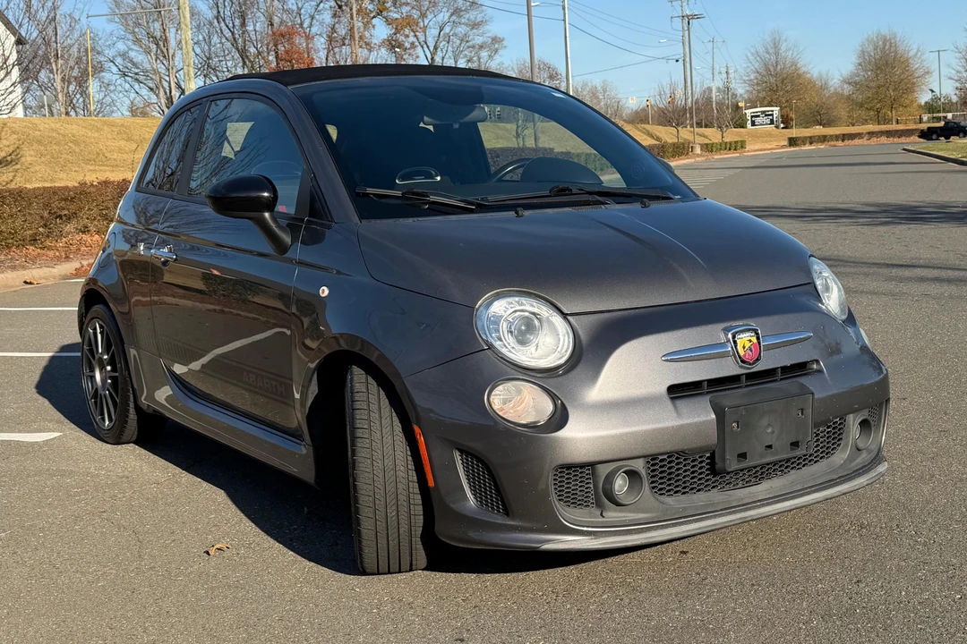 2013 Fiat Abarth 500 - Image 2 of 31