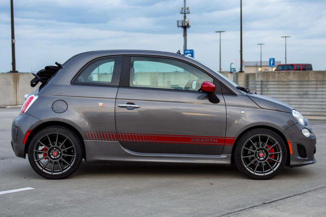 2013 Fiat Abarth 500 - Image 3 of 31