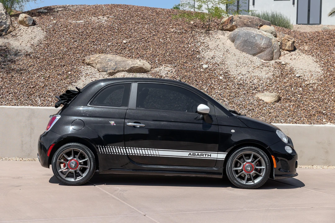 2013 Fiat Abarth 500 - Image 3 of 31
