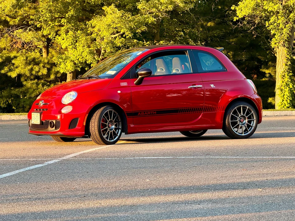 2013 Fiat Abarth 500 - Image 9 of 31