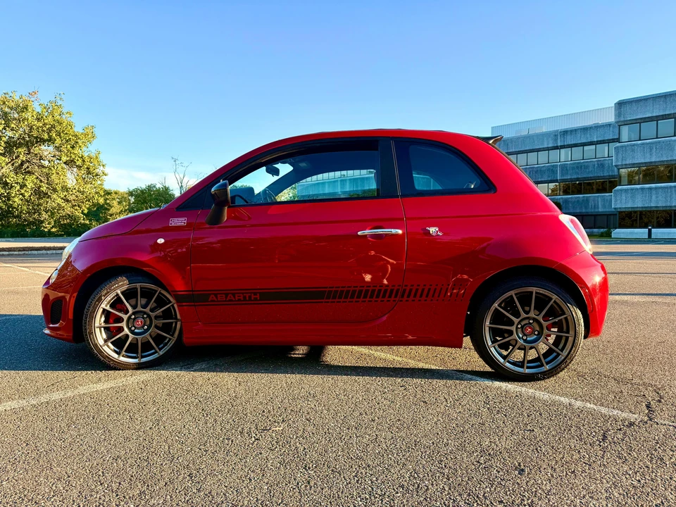 2013 Fiat Abarth 500 - Image 11 of 31