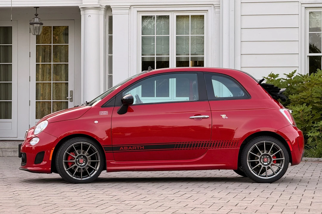 2013 Fiat Abarth 500 - Image 3 of 31