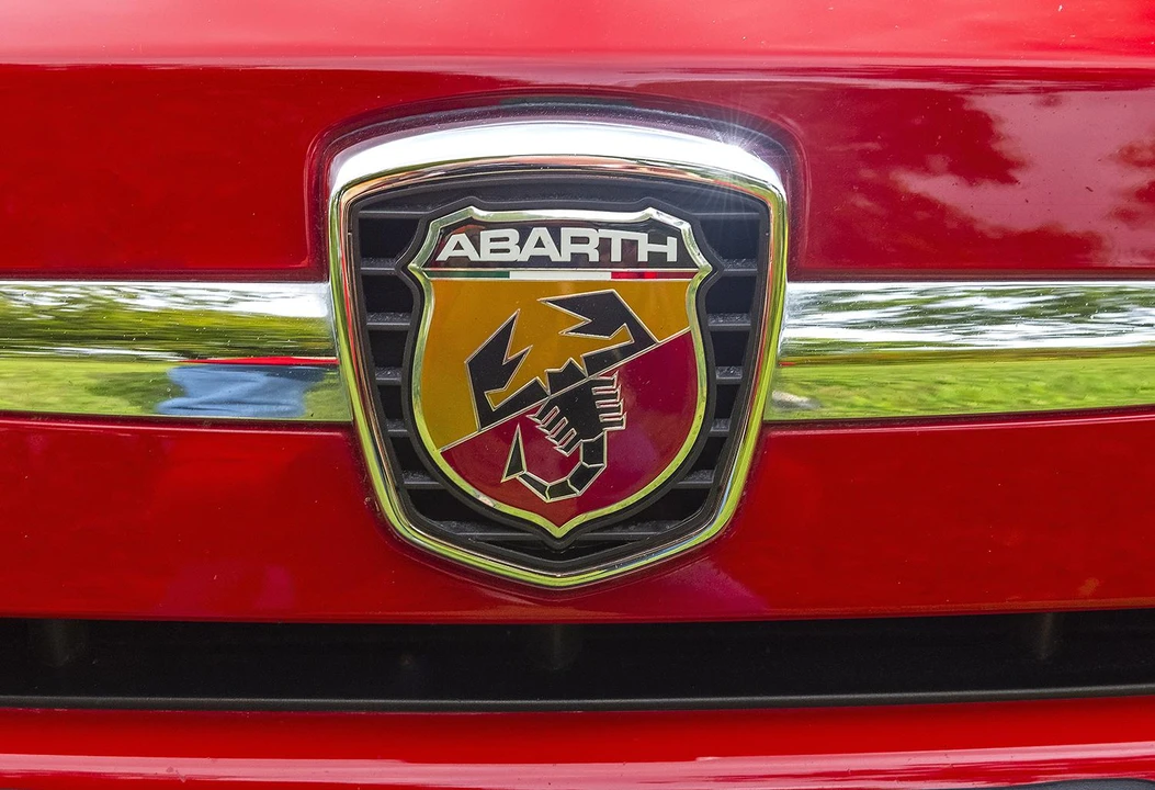 2013 Fiat Abarth 500 - Image 15 of 31