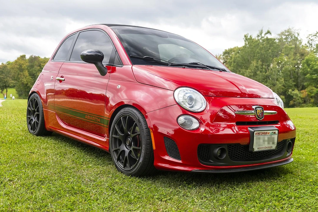 2013 Fiat Abarth 500 - Image 2 of 31