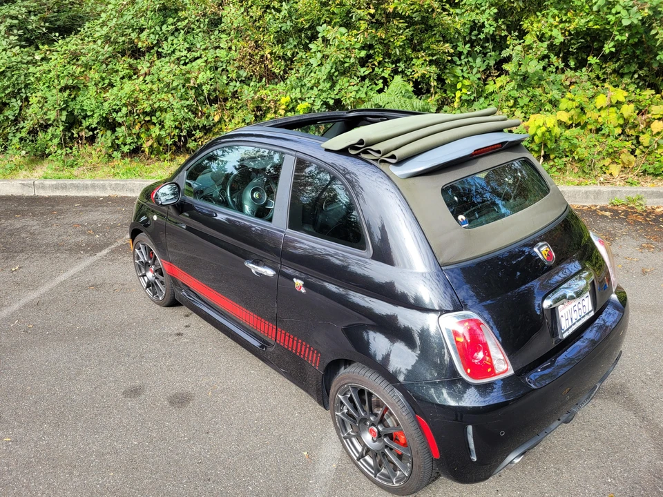 2013 Fiat Abarth 500 - Image 12 of 31