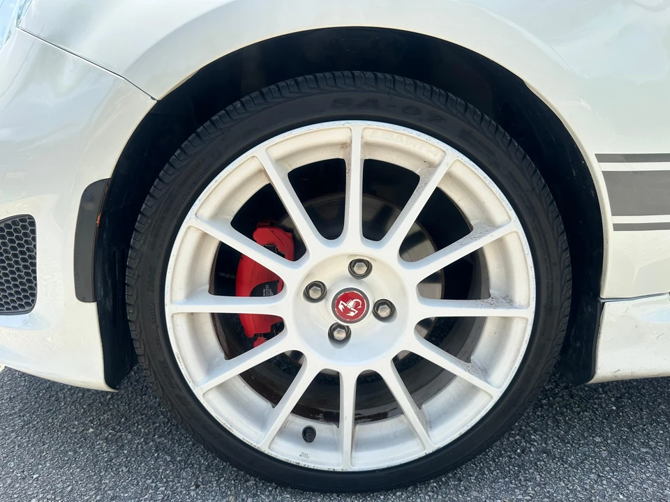 2013 Fiat Abarth 500 - Image 28 of 31