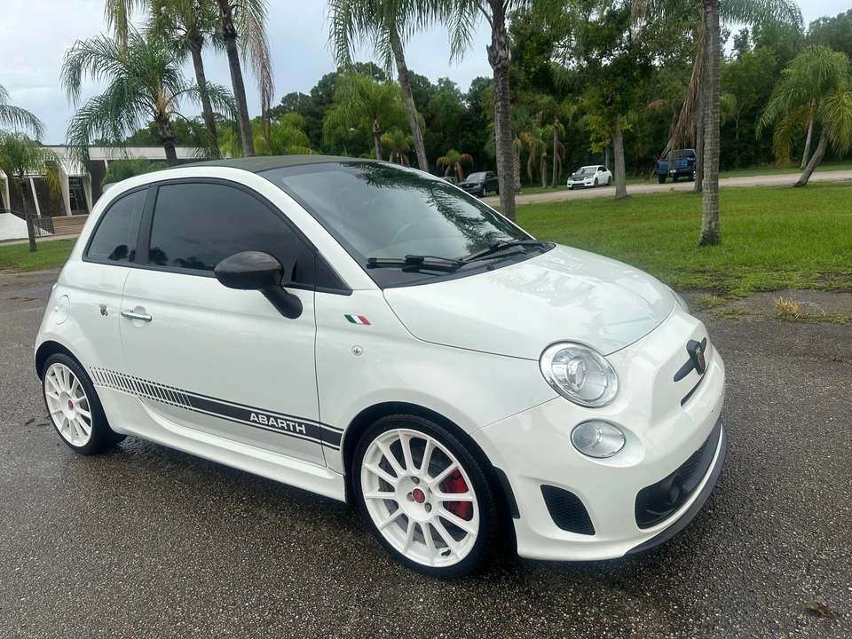 2013 Fiat Abarth 500 - Image 11 of 31