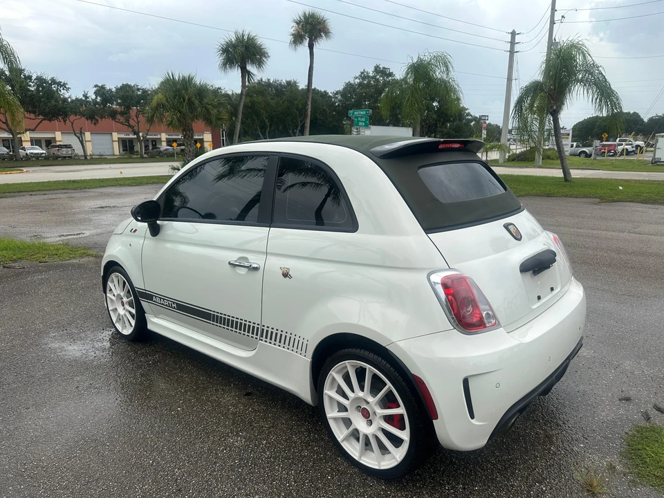 2013 Fiat Abarth 500 - Image 7 of 31