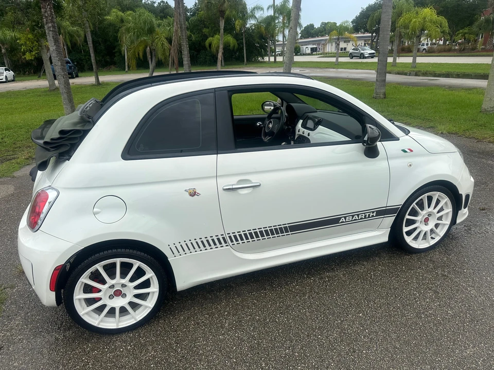 2013 Fiat Abarth 500 - Image 17 of 31
