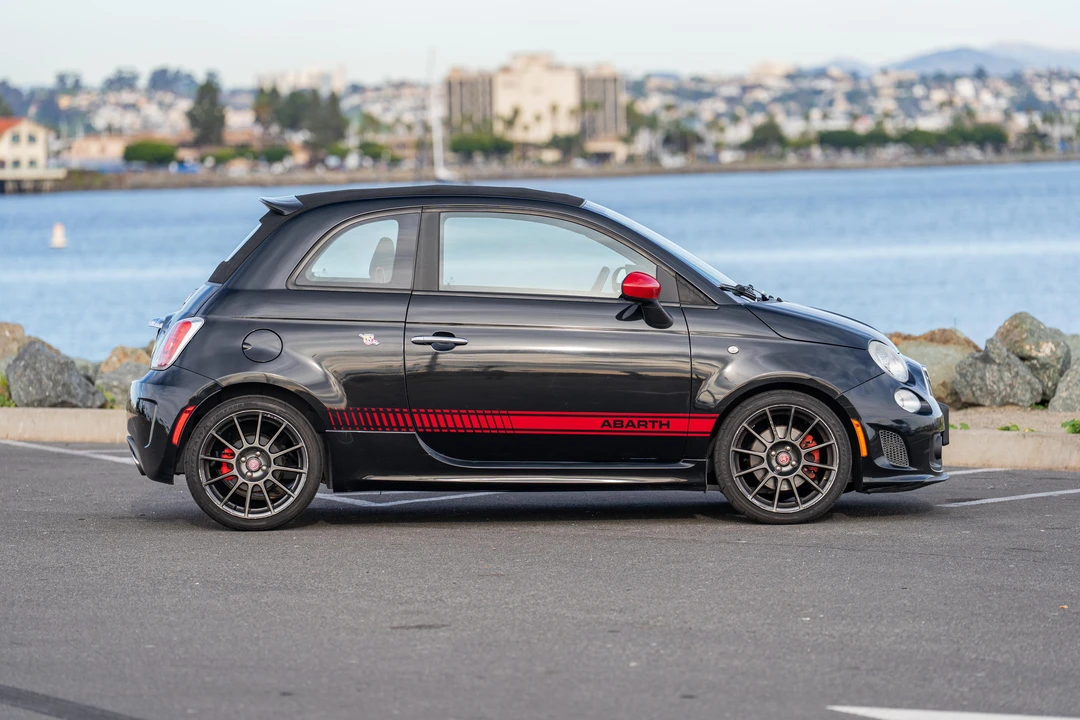 2013 Fiat Abarth 500 - Image 16 of 31
