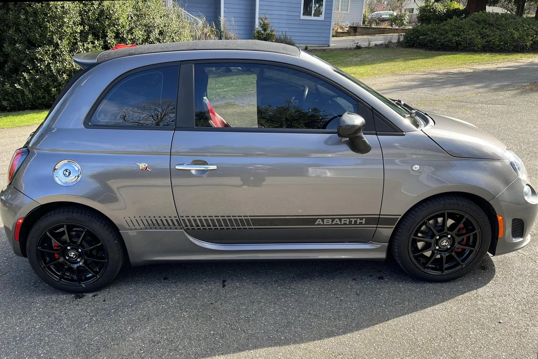 2013 Fiat Abarth 500 - Image 3 of 31