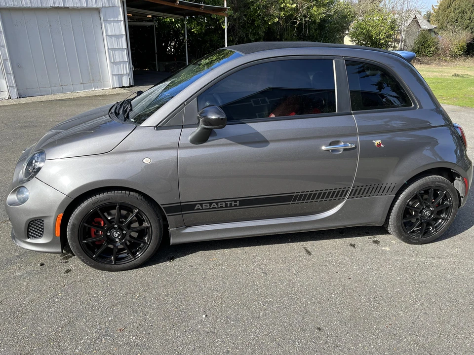 2013 Fiat Abarth 500 - Image 6 of 31