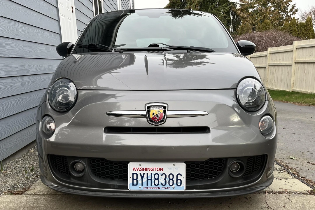 2013 Fiat Abarth 500 - Image 2 of 31