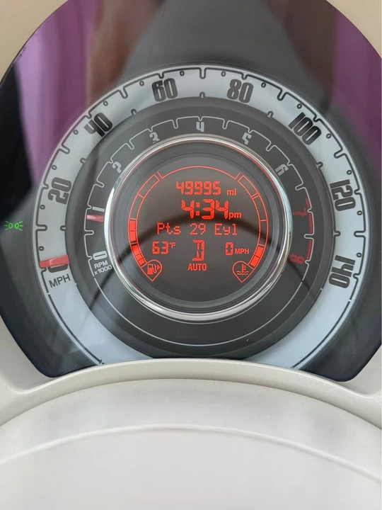 2013 Fiat 500 - Image 7 of 11