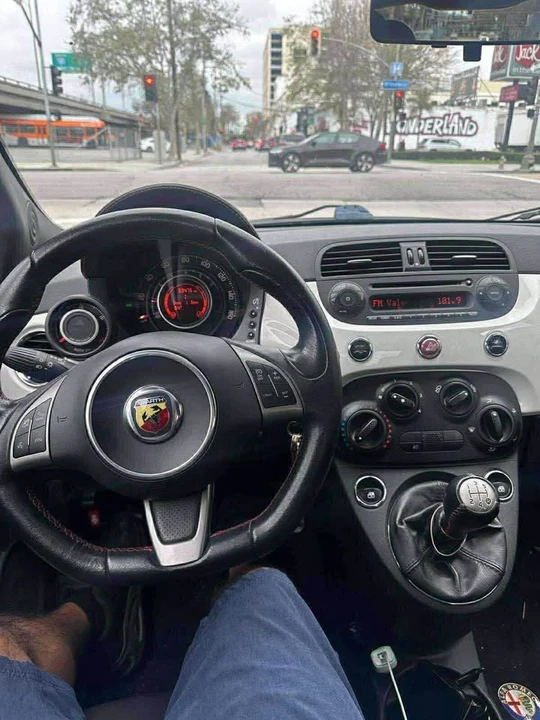 2013 Fiat Abarth 500 - Image 7 of 7
