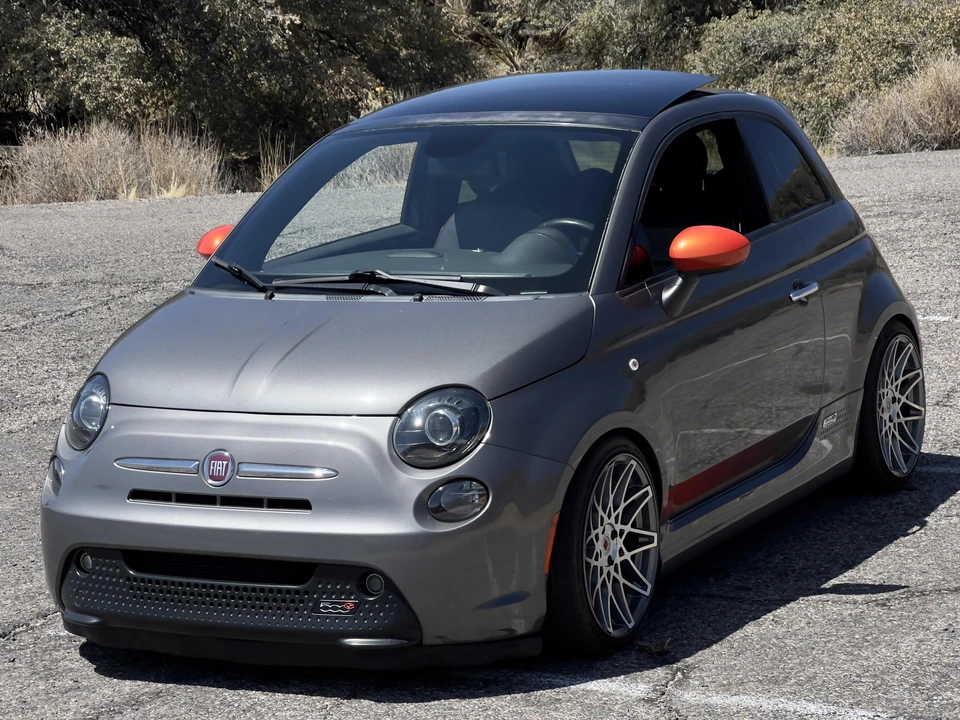 2013 Fiat 500e - Image 8 of 29