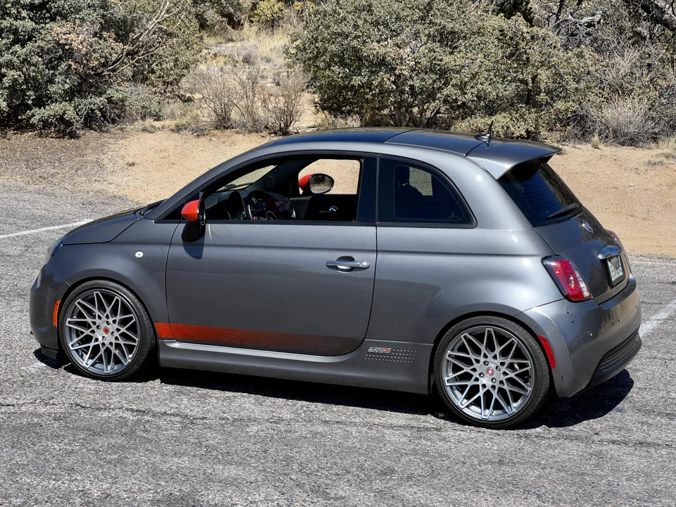2013 Fiat 500e - Image 10 of 29