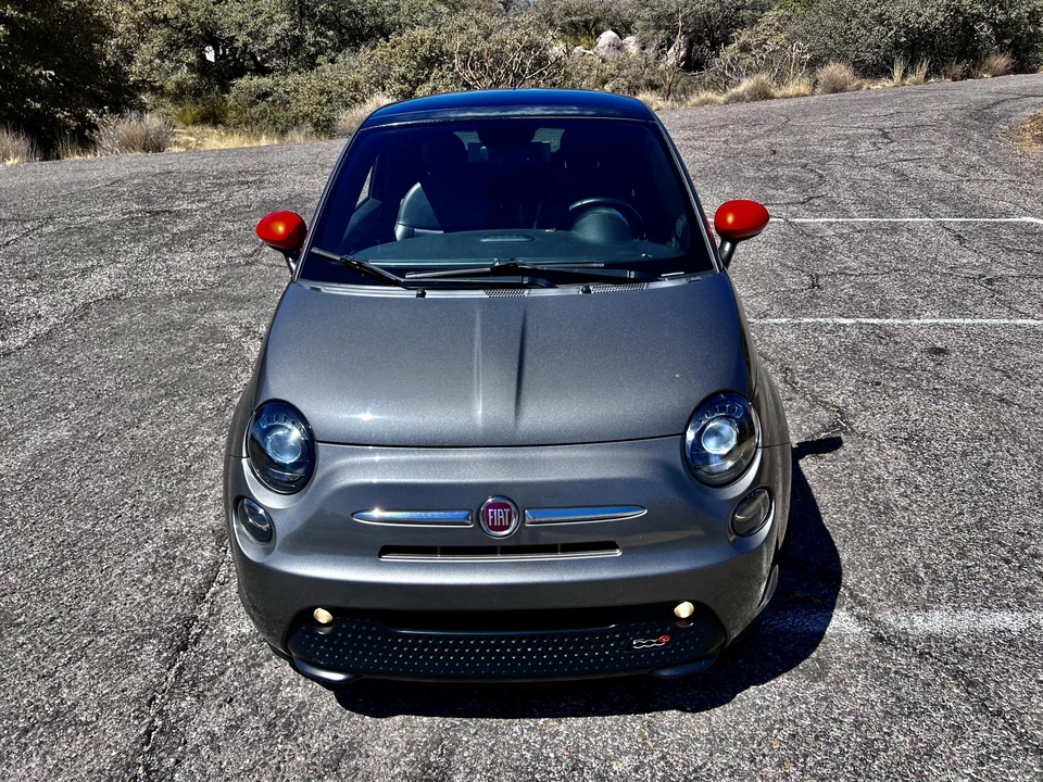 2013 Fiat 500e - Image 7 of 29