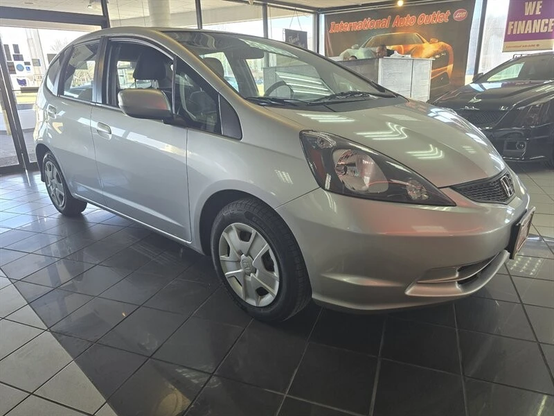 2013 Honda Fit - Image 3 of 4