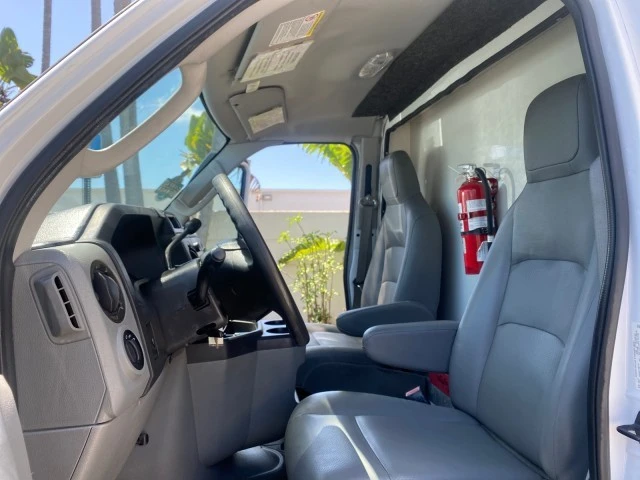 2013 Ford Econoline Van - Image 11 of 21