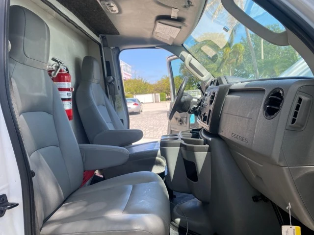 2013 Ford Econoline Van - Image 13 of 21