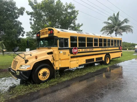2013 Ford 1000A