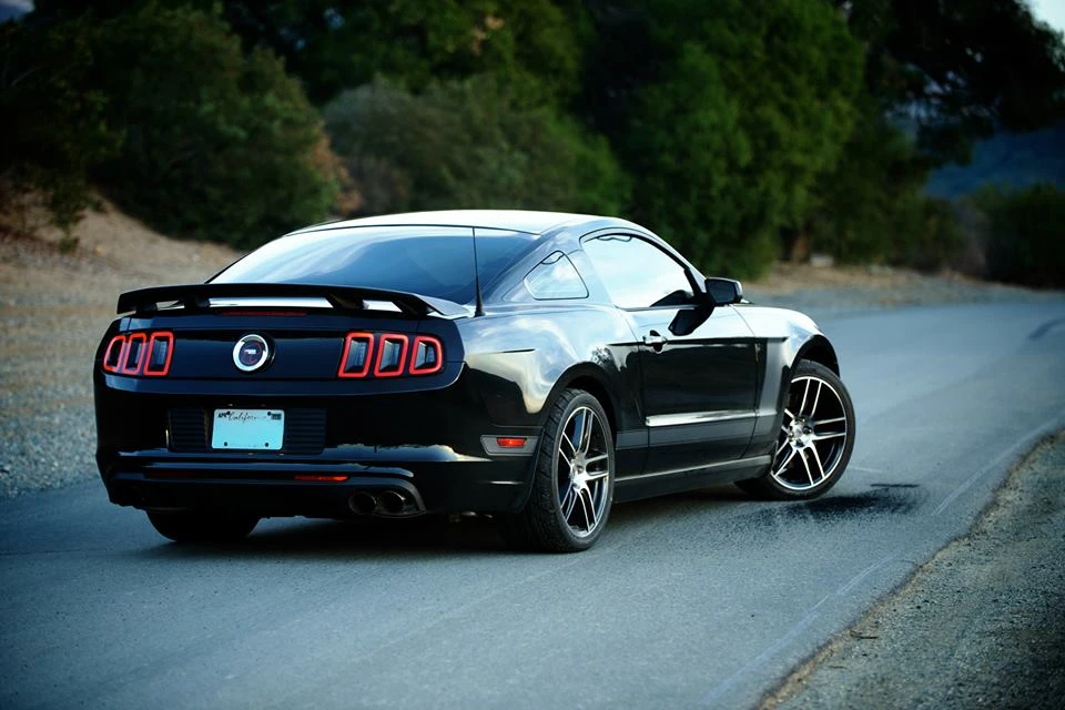 2013 Ford S197 Mustang Boss 302 - Image 2 of 2
