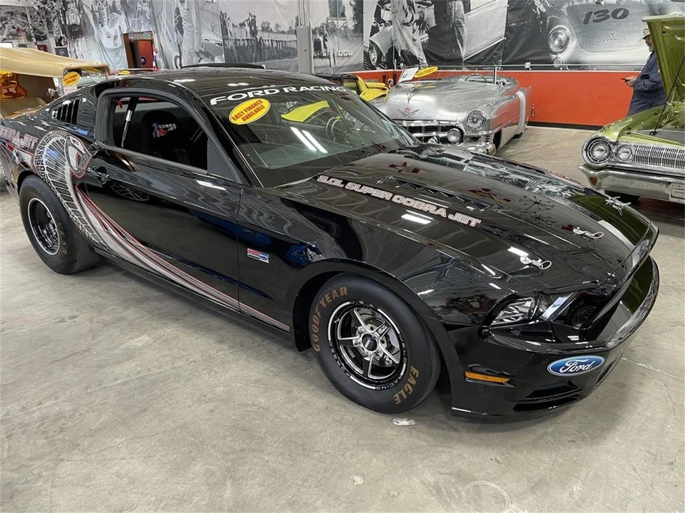 2013 Ford S197 Mustang - Image 9 of 24