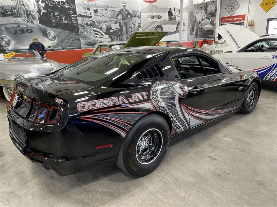 2013 Ford S197 Mustang - Image 7 of 24