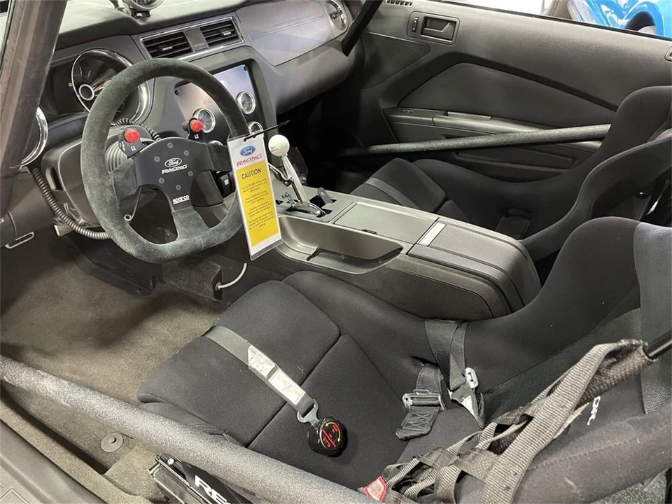 2013 Ford S197 Mustang - Image 11 of 24