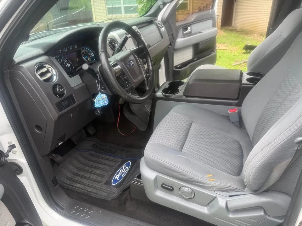 2013 Ford Econoline Van - Image 7 of 9