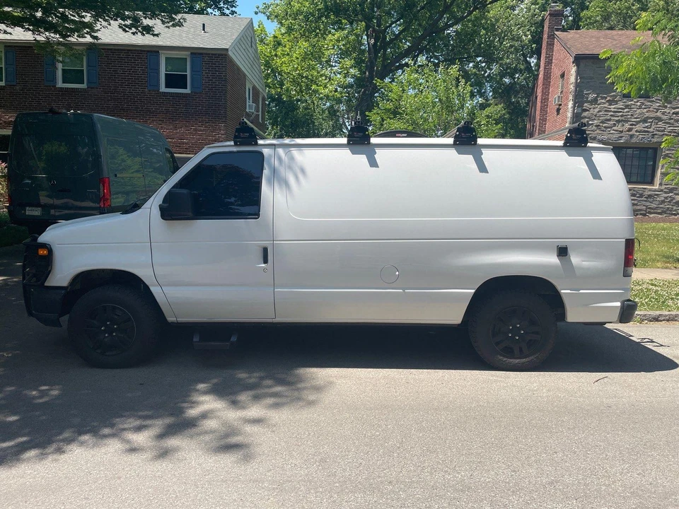 2013 Ford Econoline Van - Image 12 of 31
