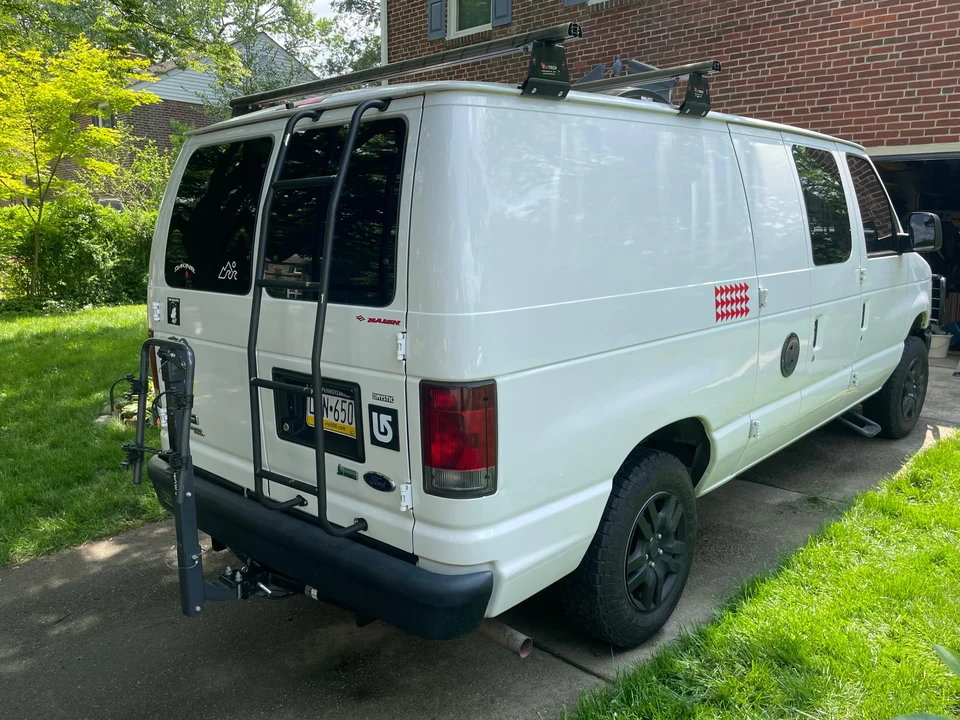 2013 Ford Econoline Van - Image 16 of 31