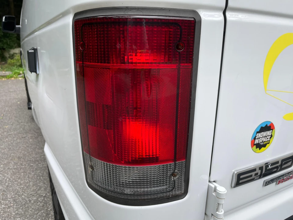 2013 Ford Econoline Van - Image 29 of 31