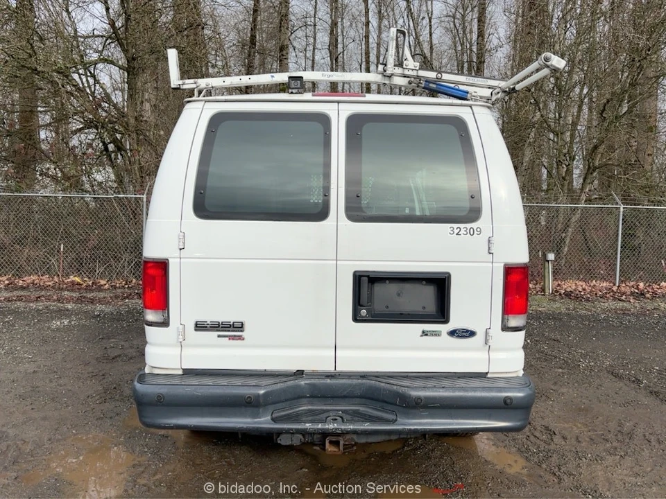 2013 Ford Econoline Van - Image 8 of 12