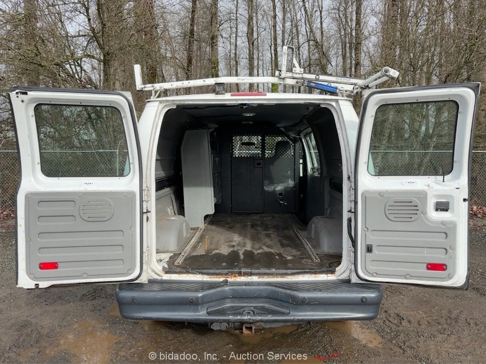 2013 Ford Econoline Van - Image 9 of 12